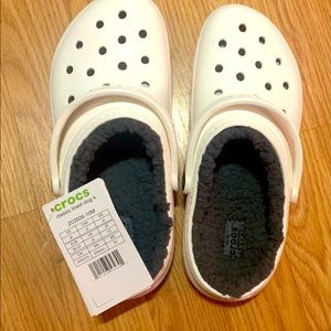 Kids fleece lined crocs Size J4